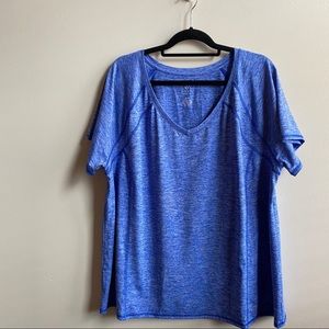 Livi active wear 22/24 blue workout shirt